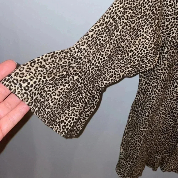 Michael Kors Leopard Top- Medium - Picture 4 of 4